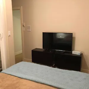 https://comfort-cottage-guest-home-close-subway-station-and.vancouver-hotels-bc.net